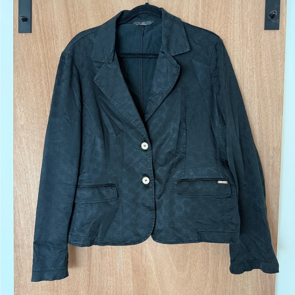 Dismero Black Blazer Size Women’s Size 14